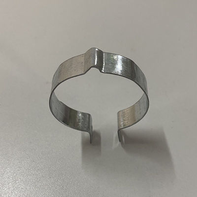 녹슬지 않은 밴딩 공정 백철관 클램프 직류 전기로 자극된 관로 스트랩